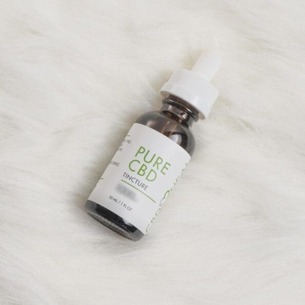 pure cbd oil tincture 500mg side view